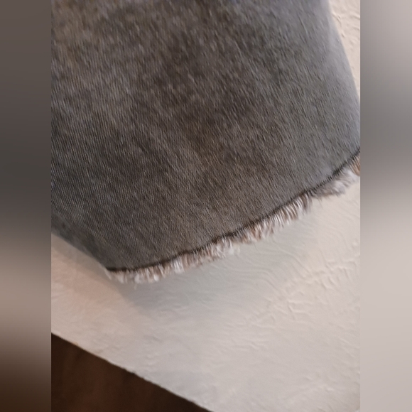 Jeans sz 5 - Picture 2 of 4